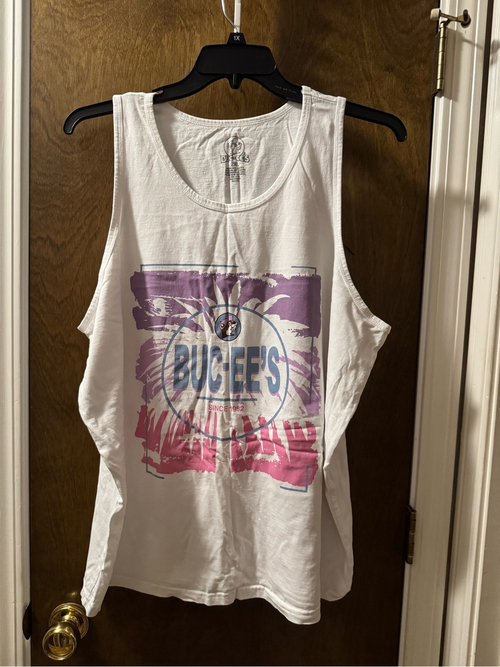 Buc-ee's White Graphic Tank Top with Pink & Purple Print